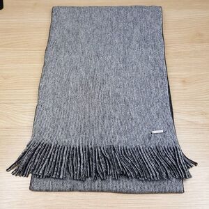 BUGATTI Scarf Mens Black Gray 100% Virgin Wool Knit Fringe 66x10 $98